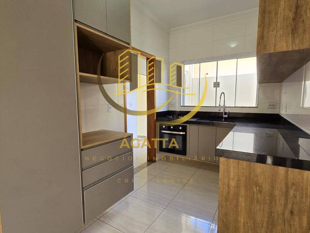 Casa para Venda em Araraquara - 2