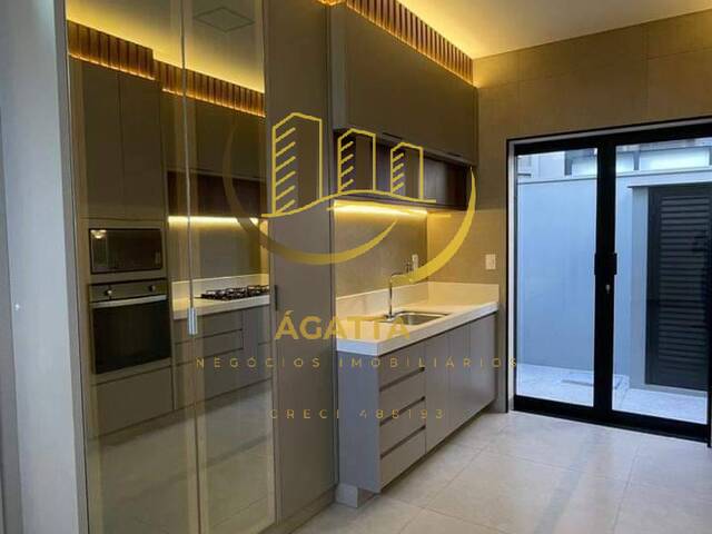 Casa em condomínio para Venda em Araraquara - 4