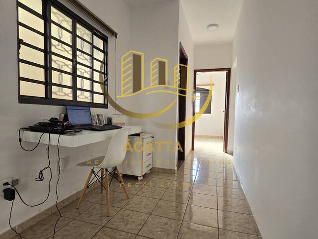 Casa para Venda em Araraquara - 2