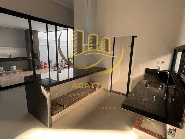 Casa para Venda em Araraquara - 2