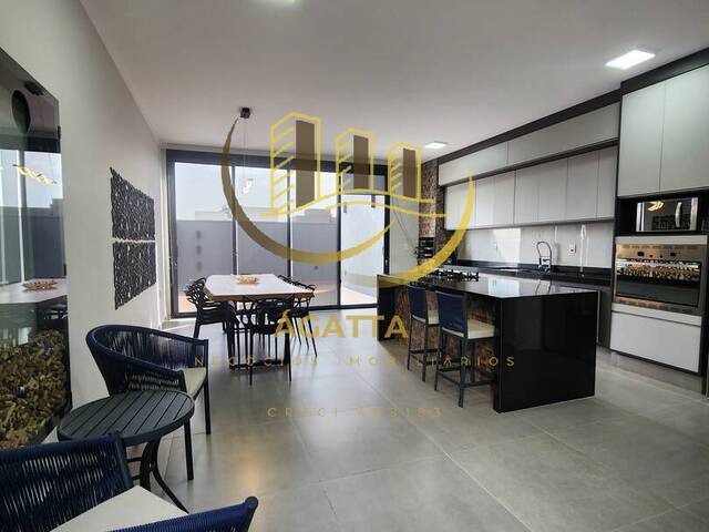 Casa para Venda em Araraquara - 2