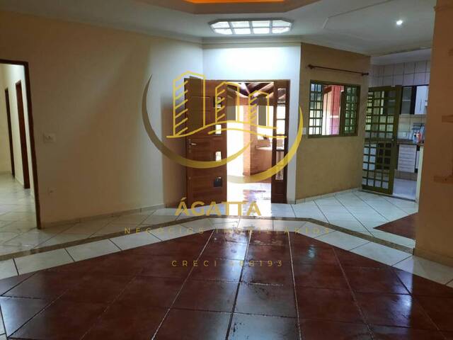 #83 - Casa em condomínio para Venda em Araraquara - SP - 1