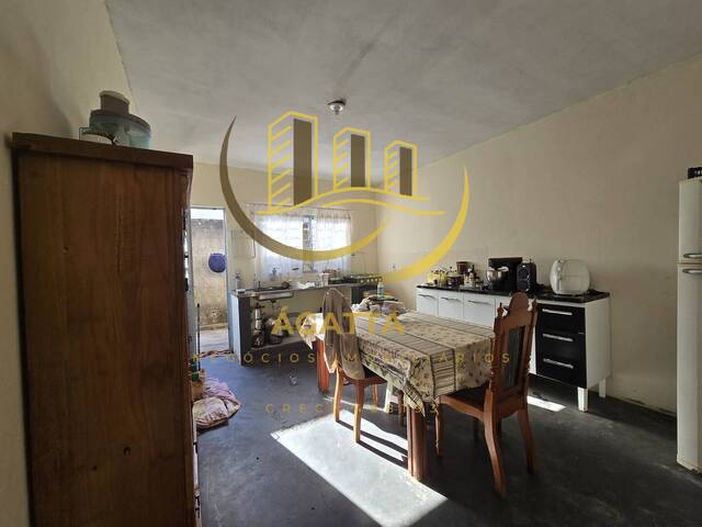 #96 - Casa para Venda em Araraquara - SP