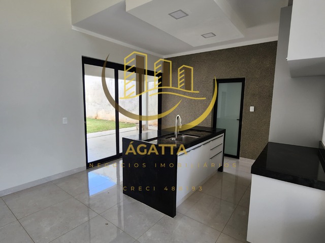 Casa para Venda em Araraquara - 3