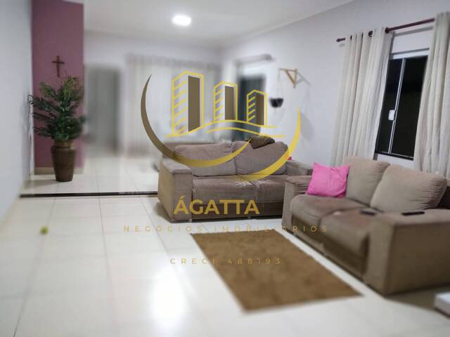 #109 - Casa para Venda em Araraquara - SP