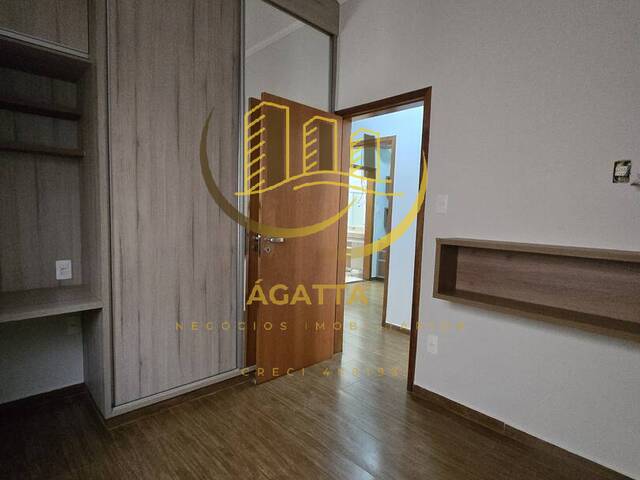 #132 - Casa para Venda em Araraquara - SP - 3