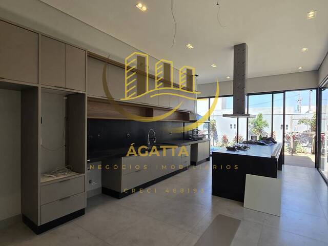 Casa para Venda em Araraquara - 3