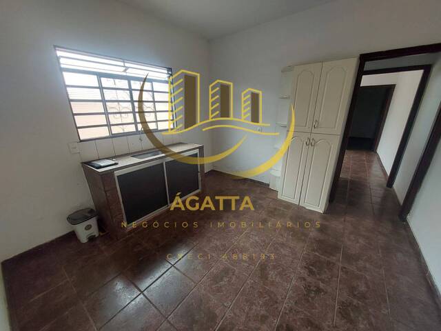 #177 - Casa para Venda em Américo Brasiliense - SP
