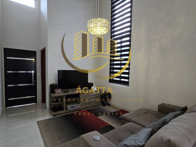 #203 - Casa para Venda em Araraquara - SP
