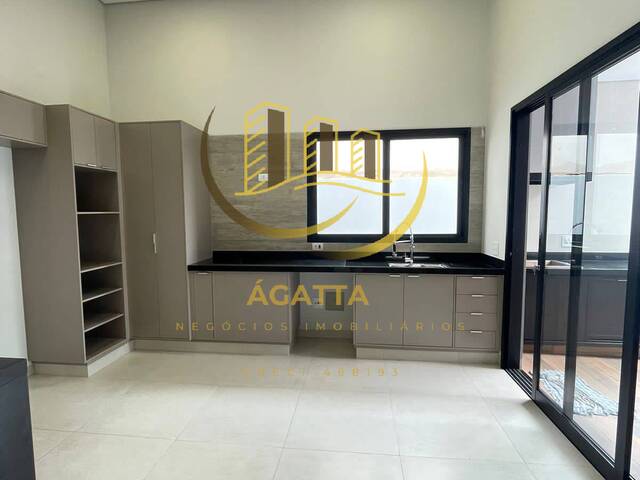 Casa para Venda em Araraquara - 2