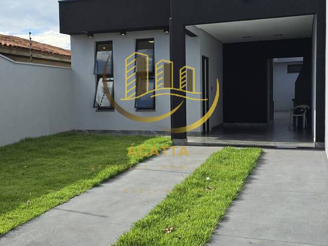 #244 - Casa para Venda em Araraquara - SP