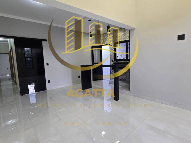 #244 - Casa para Venda em Araraquara - SP