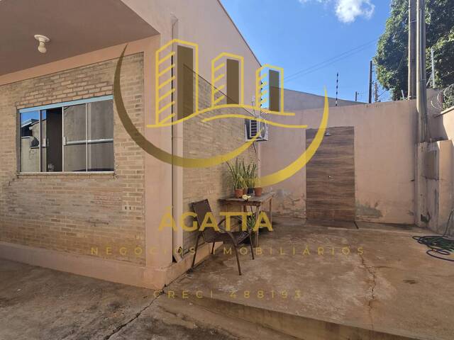 #253 - Casa para Venda em Araraquara - SP - 2