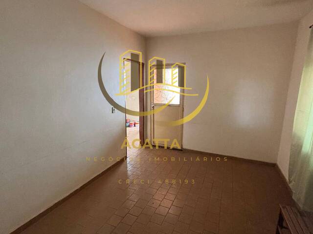 #293 - Casa para Venda em Araraquara - SP - 2