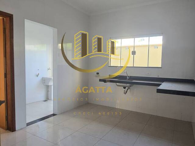 #321 - Casa para Venda em Araraquara - SP - 2