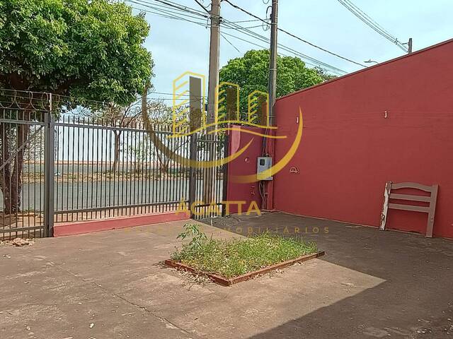 #353 - Casa para Venda em Araraquara - SP - 2
