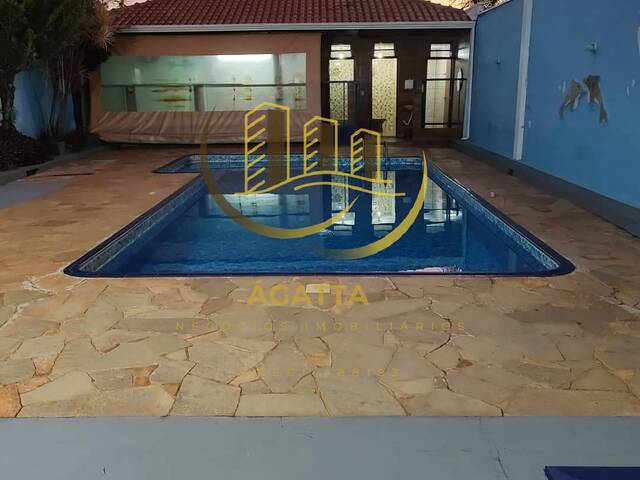 Casa para Venda em Araraquara - 2