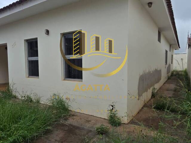 #360 - Casa para Venda em Araraquara - SP - 2