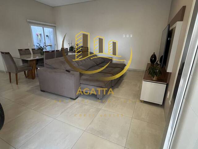 Casa em condomínio para Venda em Araraquara - 2