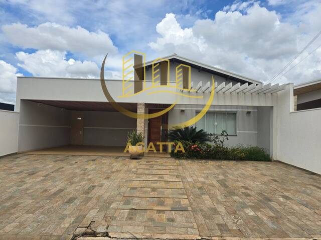 #430 - Casa em condomínio para Venda em Araraquara - SP