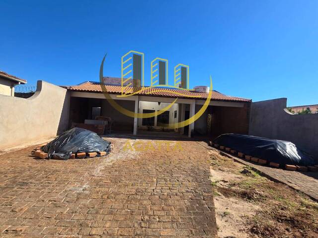 #404 - Casa para Venda em Araraquara - SP - 1