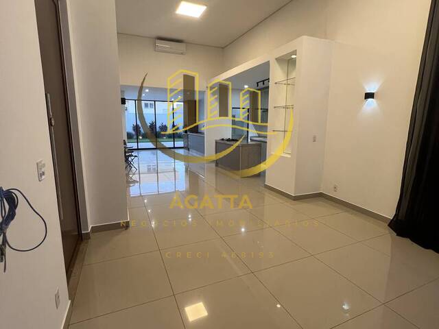 Casa em condomínio para Venda em Araraquara - 2