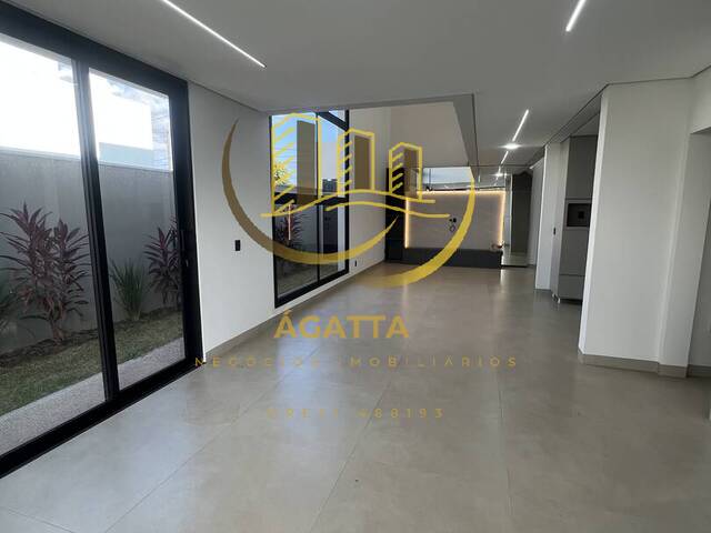 #472 - Casa em condomínio para Venda em Araraquara - SP