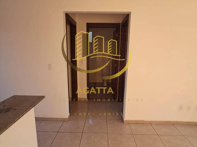 #490 - Casa para Venda em Araraquara - SP - 2