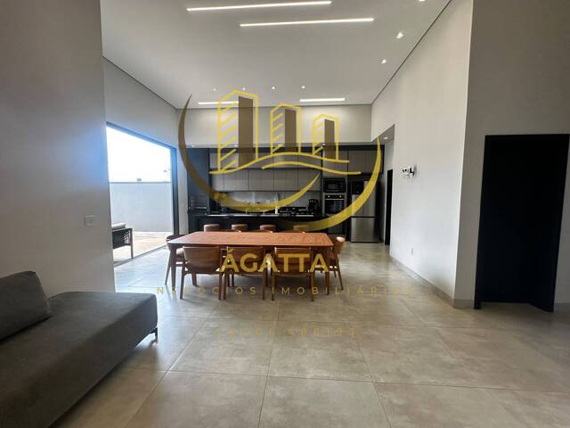 Casa em condomínio para Venda em Araraquara - 2